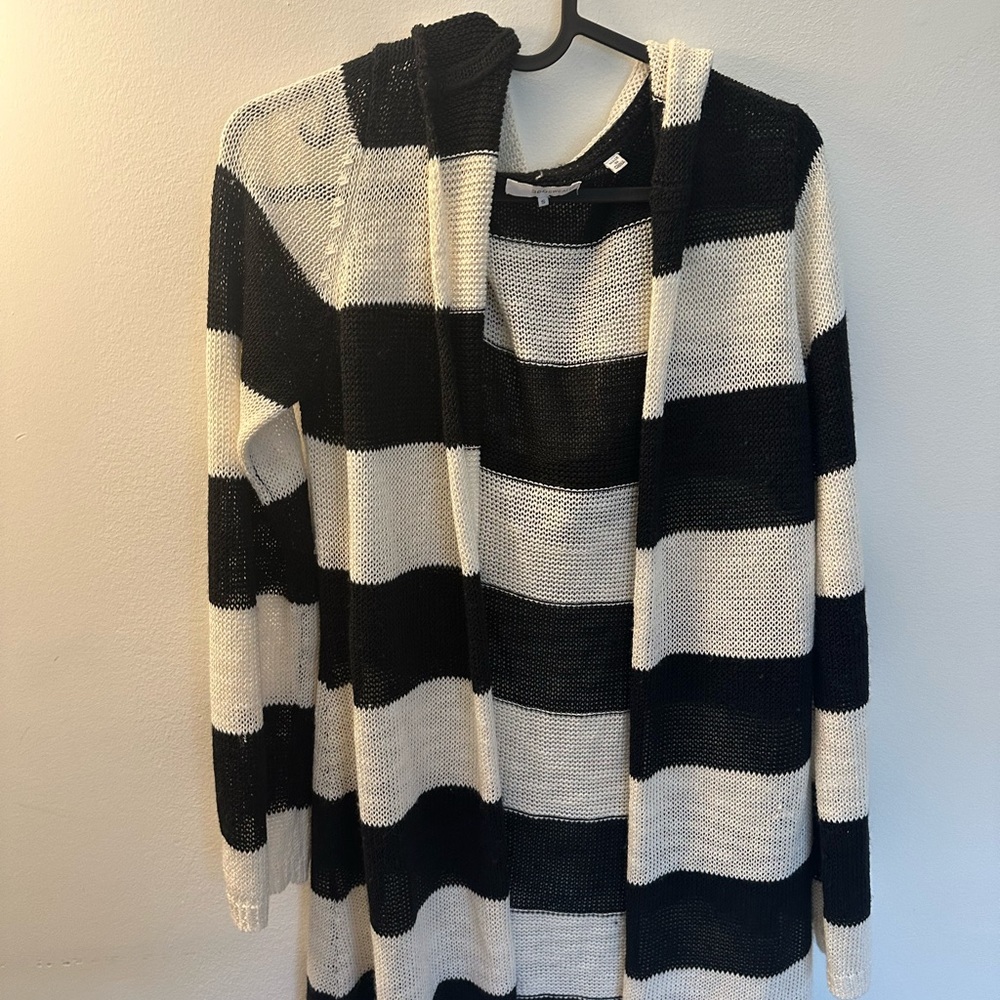 360 Sweater Black and White cardigan